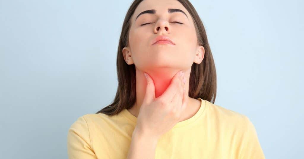 کم کاری تیروئید و علائمی که نباید نادیده بگیرید!